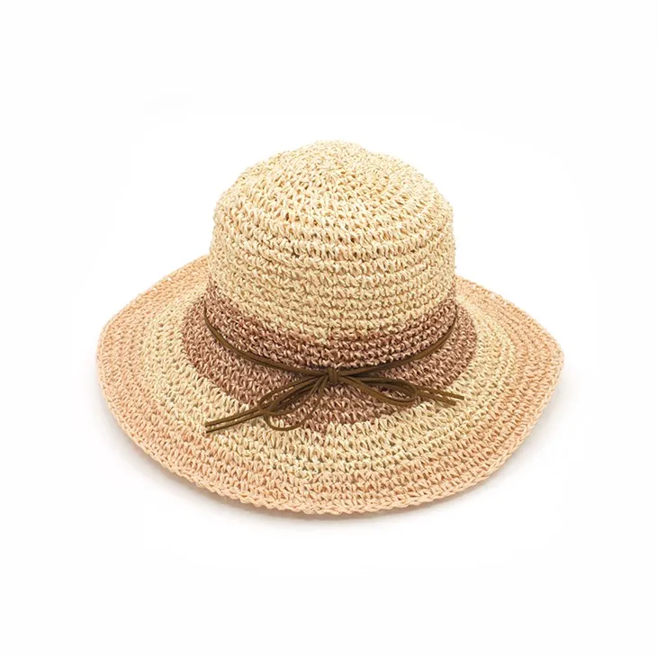 Ženski slamnati klobuk