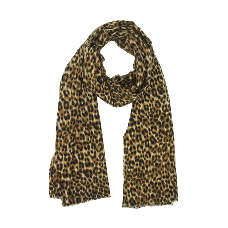 Leopard ovratne rute