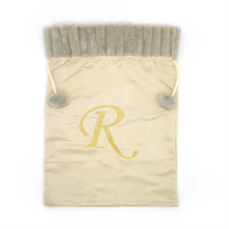 Božična nogavica Giant Letter