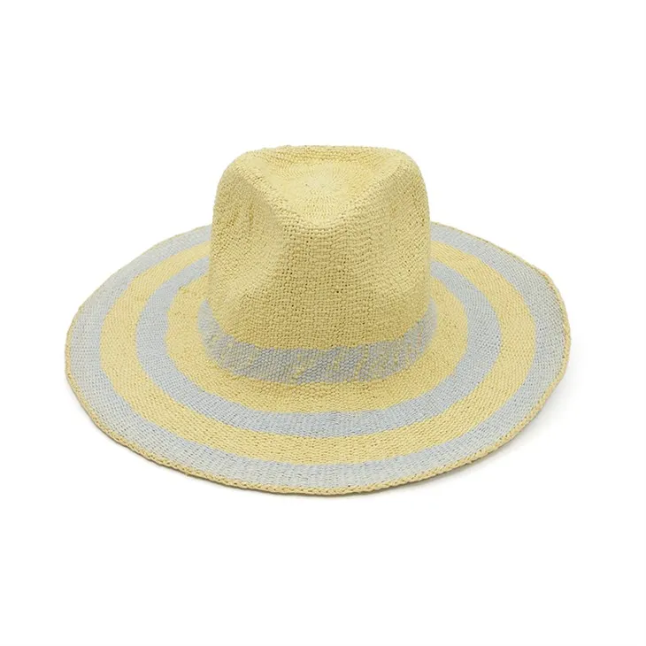 Klobuki iz vedra za papir